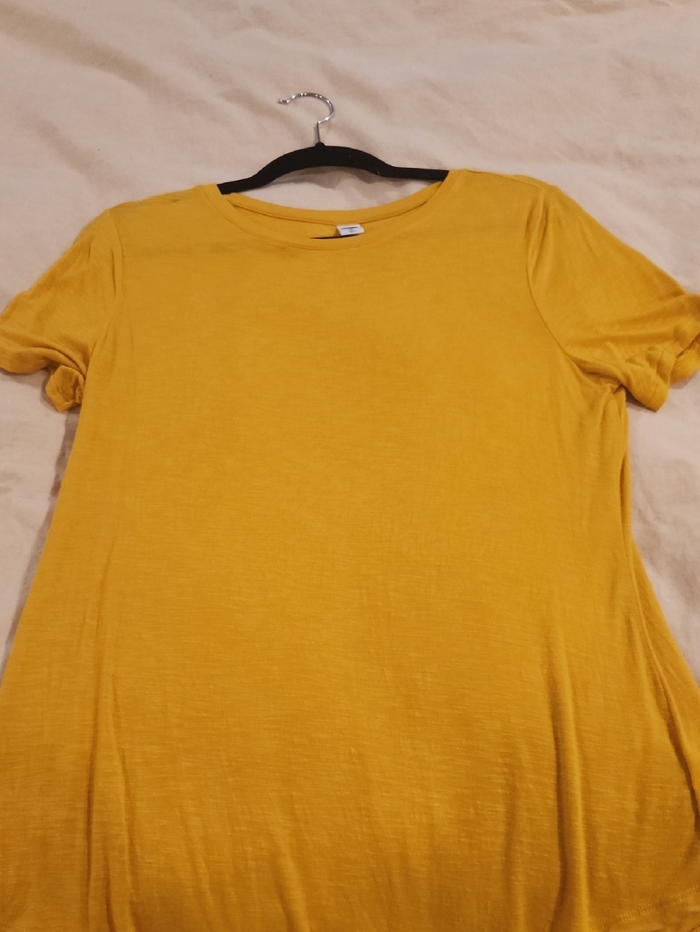 Old Navy Women's Mustard Short Sleeve Crew Tee